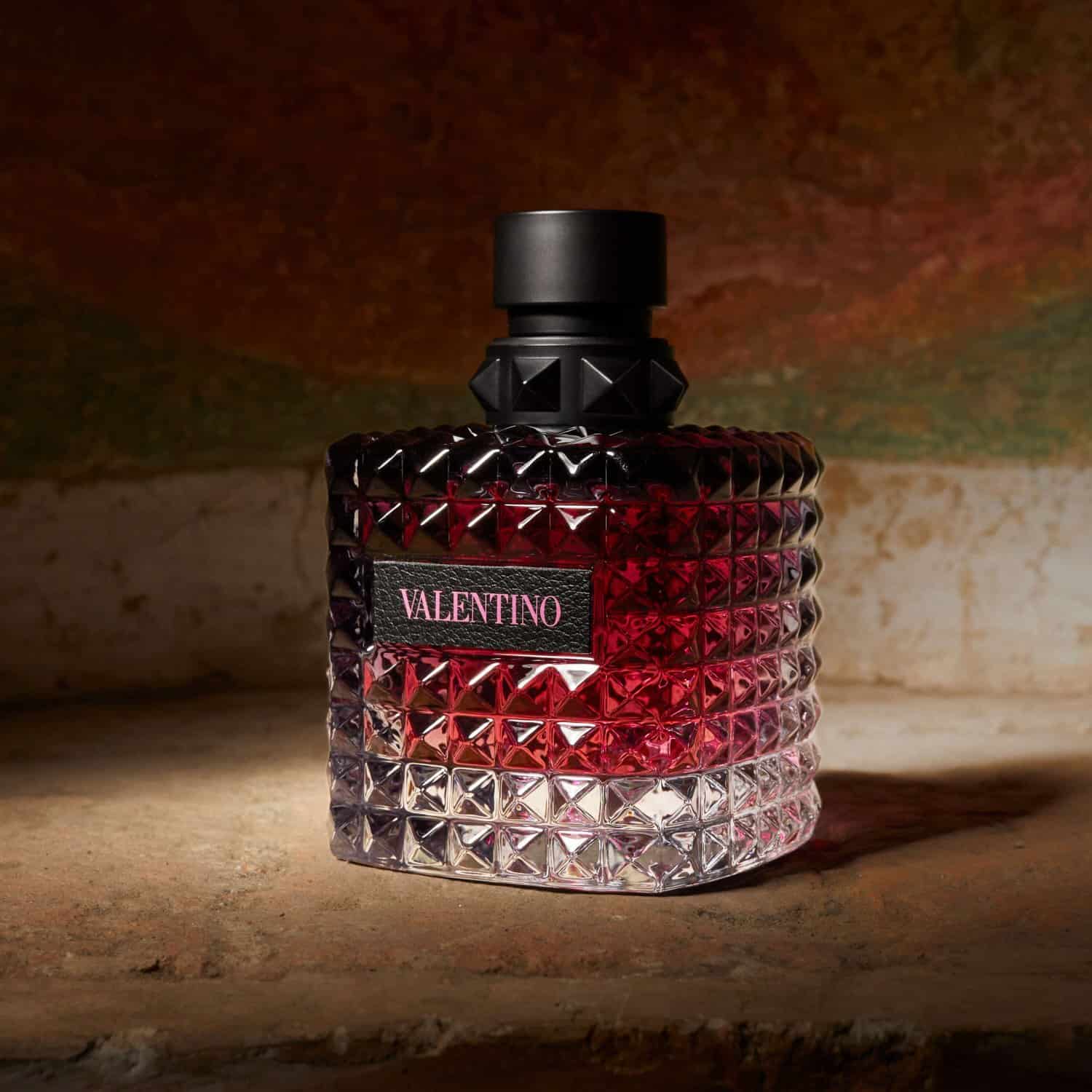 Valentino Donna Born In Roma Intense EDP2 عطر فالنتينو دونا بورن ان روما انتنس النسائي - الصورة 1