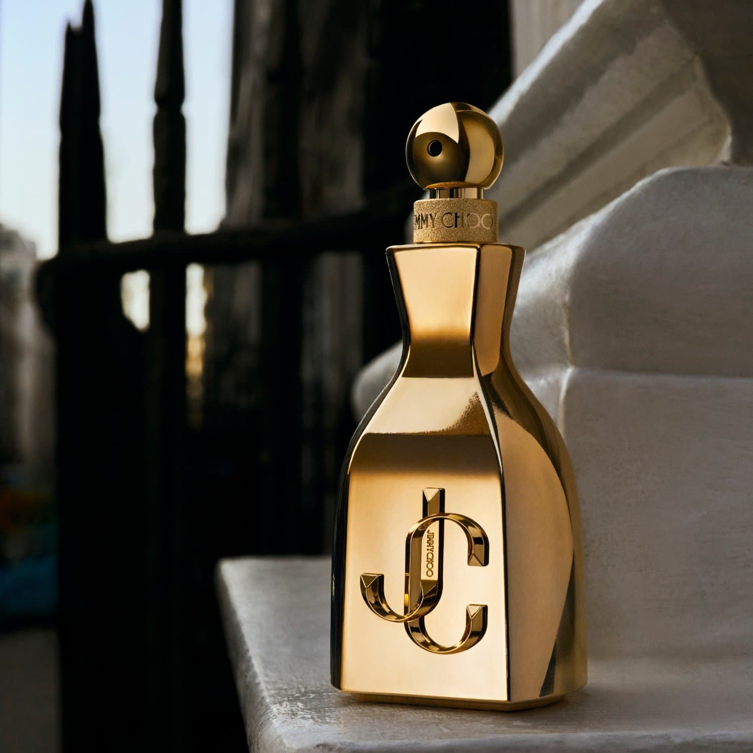 Jimmy Choo I Want Choo Le Parfum عطر آي وانت تشو لي بارفيوم من جيمي شو - الصورة 1