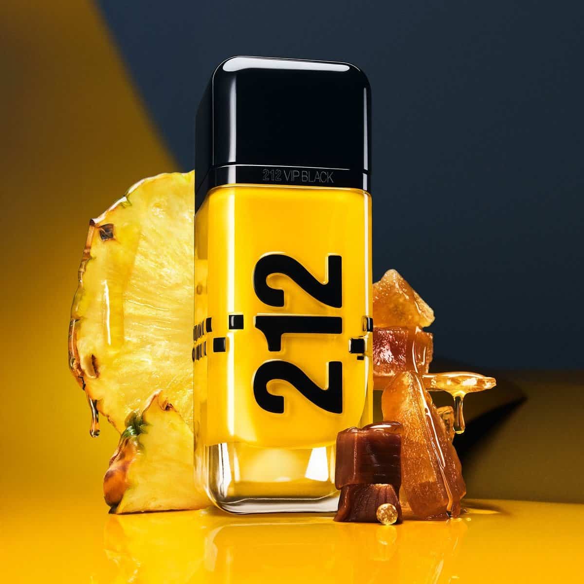 Carolina Herrera 212 VIP Black Cab عطر 212 في آي بي بلاك كاب من كارولينا هيريرا - الصورة 1