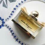 عطر سينيورينا اليجانزا من سلفاتور فيرغامو