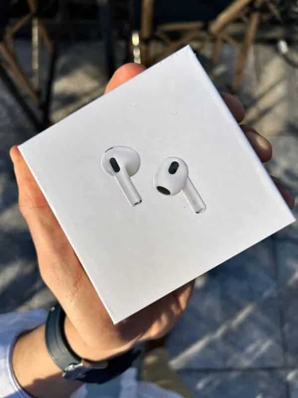 ⁦Airpods pro3⁩ - الصورة ⁦1⁩