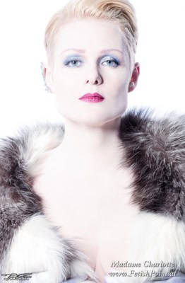 Madame Charlotte | Domina Wien | FetishPoint Magazine