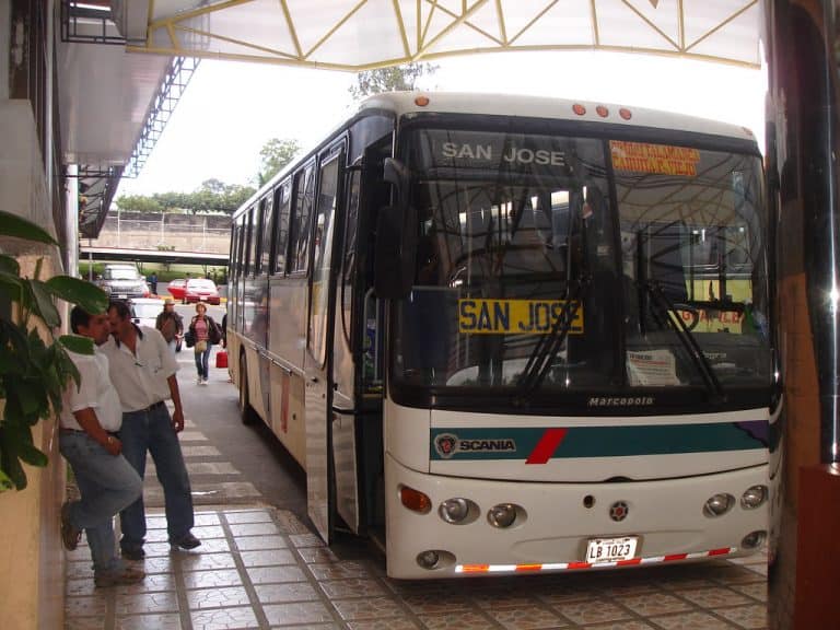 How To Get From Puerto Viejo to La Fortuna