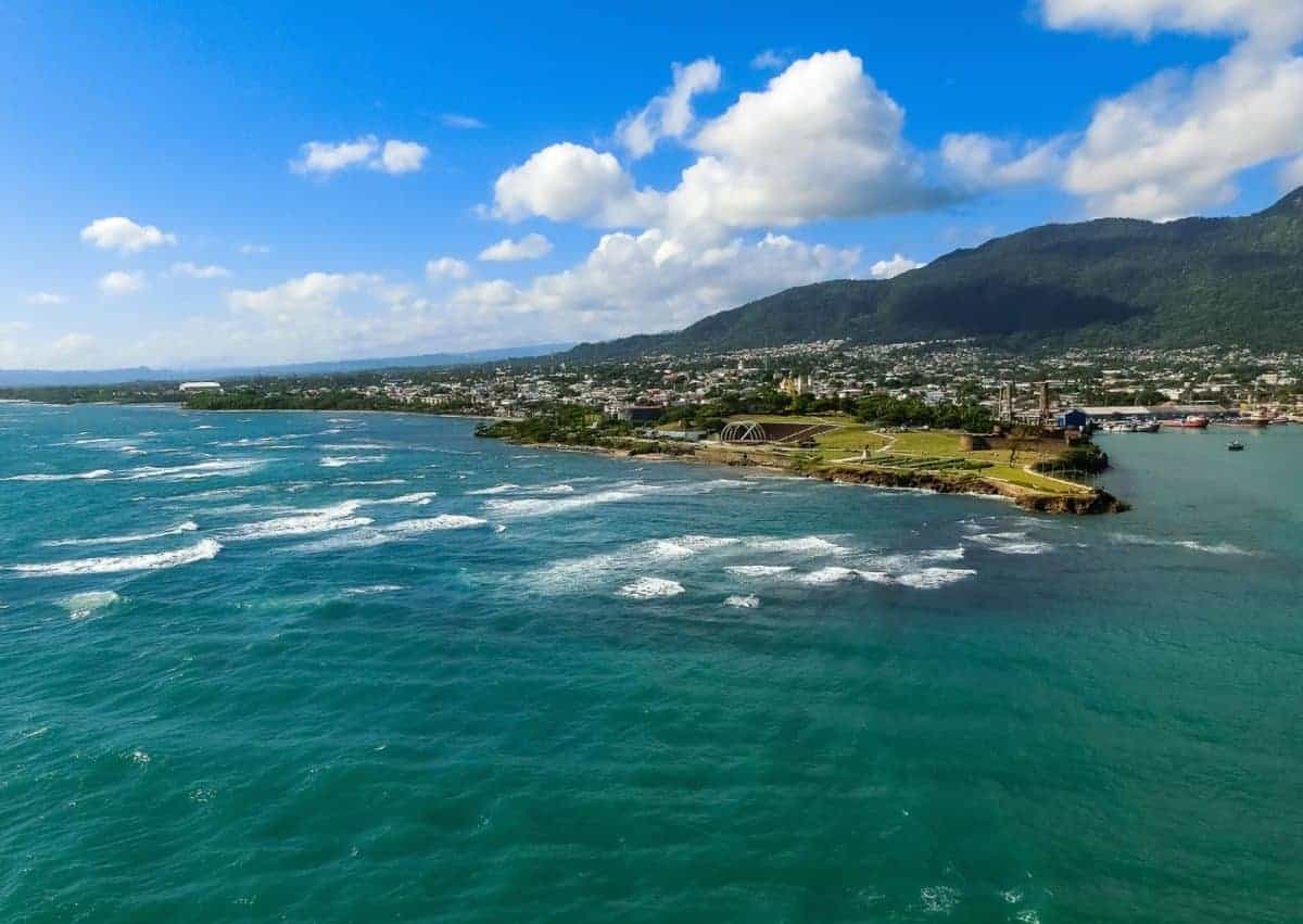 8 Best Places In The Caribbean To Live For Less Than 2,000 USD A Month