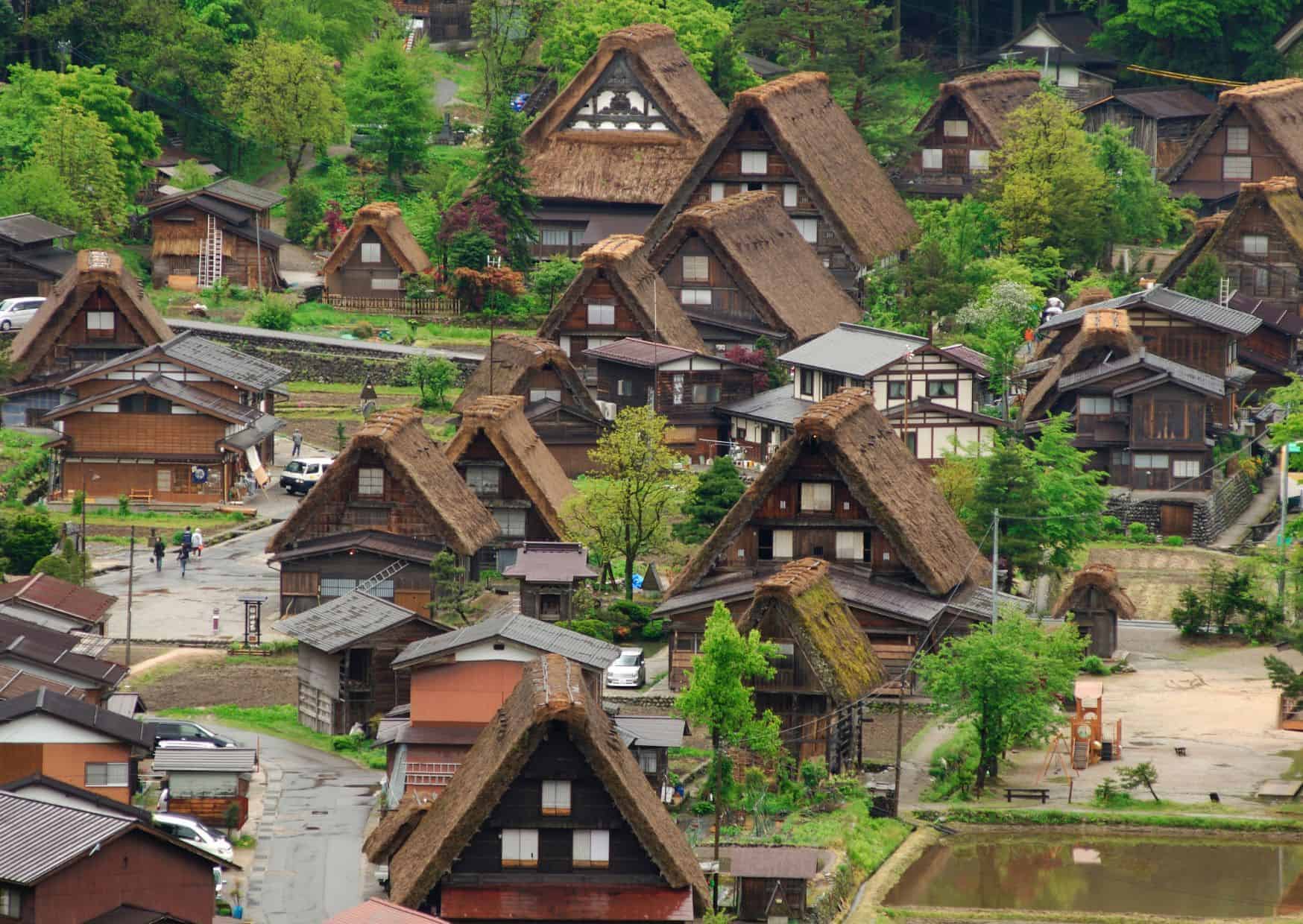 11 Most Beautiful Towns In The World 7 Shirakawa-go, Japan