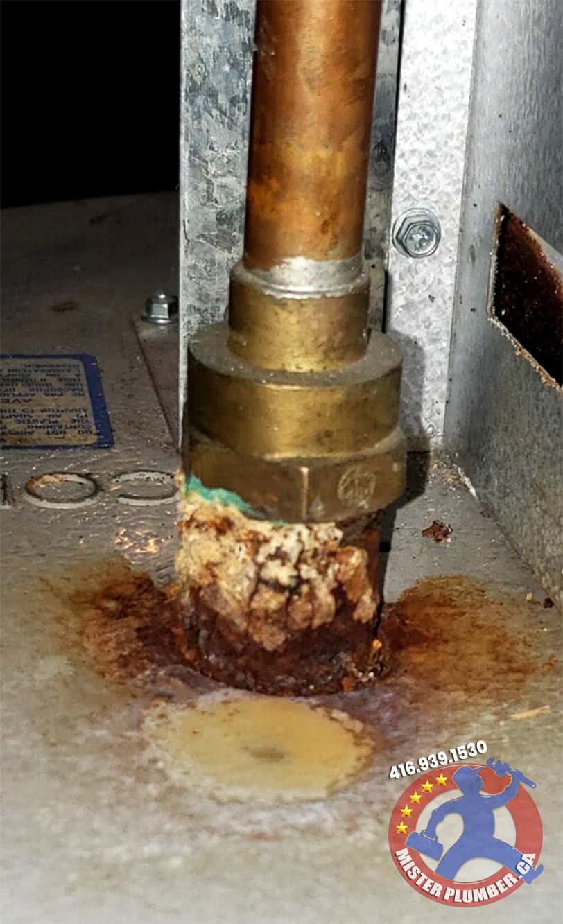 Corroded water tank cold water intake pipe in Toronto