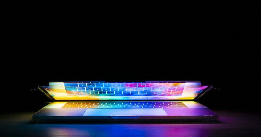Selling Laptops On Ebay 1 buying and selling laptops on ebay featured image