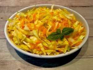 Wiosenna surówka a'la Coleslaw - IMG 1923