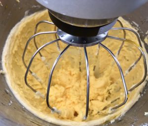 Wilgotne ciasto maślane z truskawkami i kruszonką - AE3E1014 7B0F 4DDB B8AF 4BD272AD3C1E