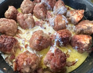 Makaron z pulpecikami w sosie carbonara - IMG 8999