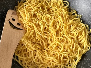 Smażony makaron po azjatycku z pikantną wołowiną - IMG 5155