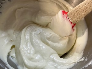 Sernik na zimno z białą czekoladą i malinami - IMG 3663