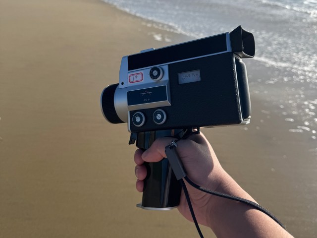 Camp Snap CS-8 camcorder