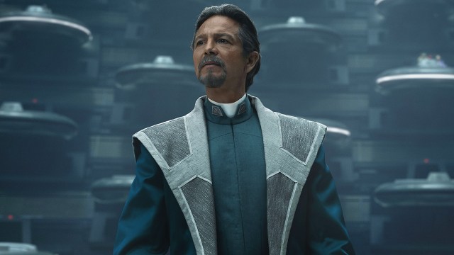 Benjamin Bratt's Bail Organa addressing the Senate in Andor season 2 episode 9