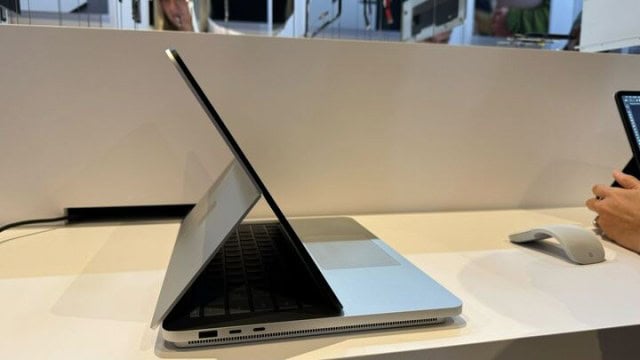 Surface Laptop Studio 2