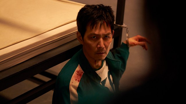 Gi-hun handcuffed to a bed in Squid Game season 3