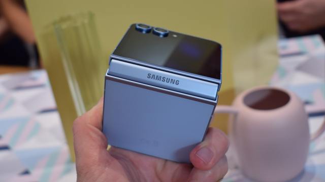 Samsung Galaxy Z Flip 6
