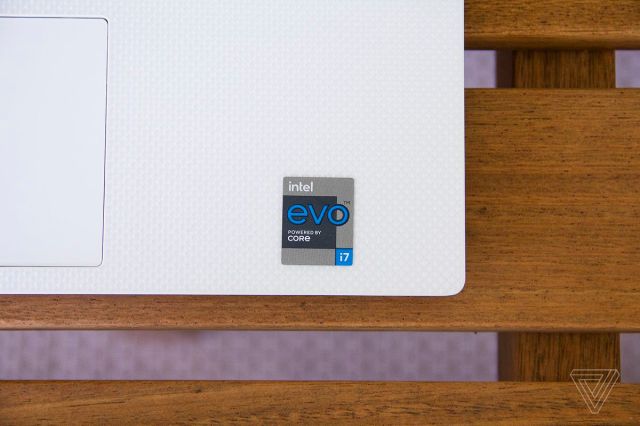 The Intel Evo sticker on the bottom right corner of the Dell XPS 13 OLED.