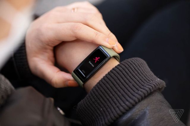 The Amazon Halo View on a person’s wrist