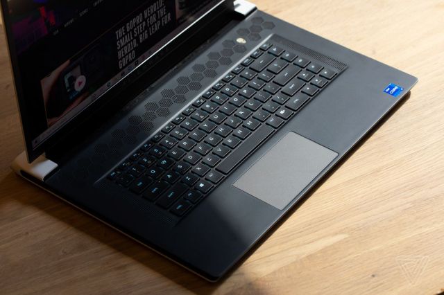 Alienware X17