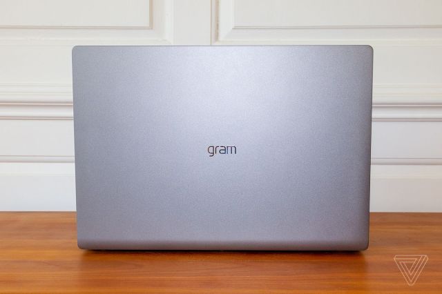 The lid of the LG Gram 17.