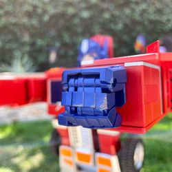 Transforming can be rough on the fists, which get scraped against the floor when you do.