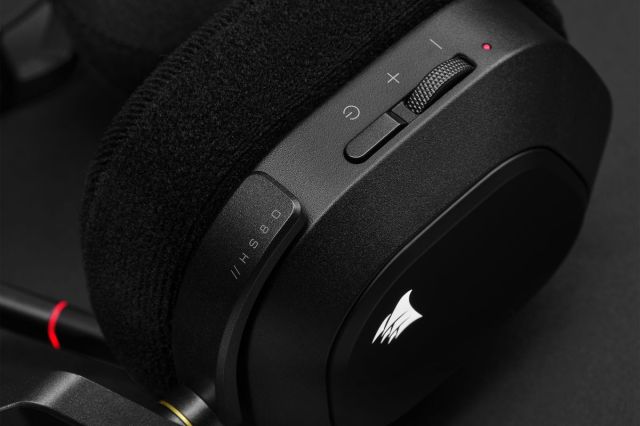 Corsair HS80 RGB Wireless