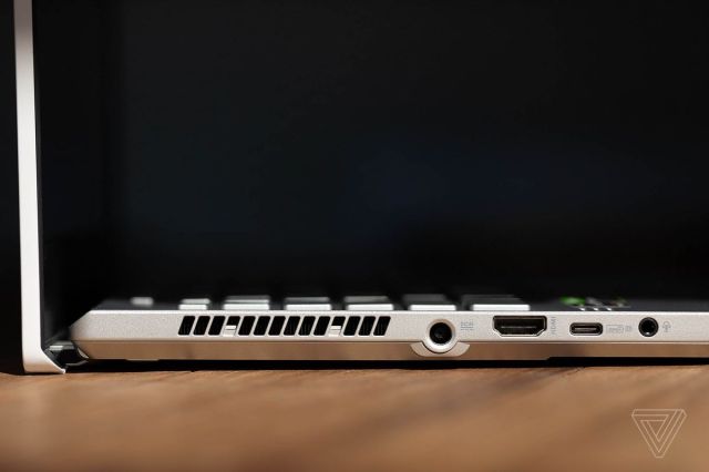 The ports on the left side of the Asus ROG Zephyrus G14.