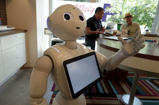 pepper-softbank-robot