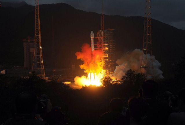 A Long March 3C rocket carrying the Chan