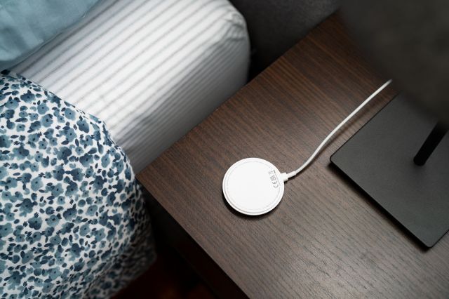 Anker’s basic 313 charger is a very affordable way to get the job done for overnight magnetic wireless charging.
