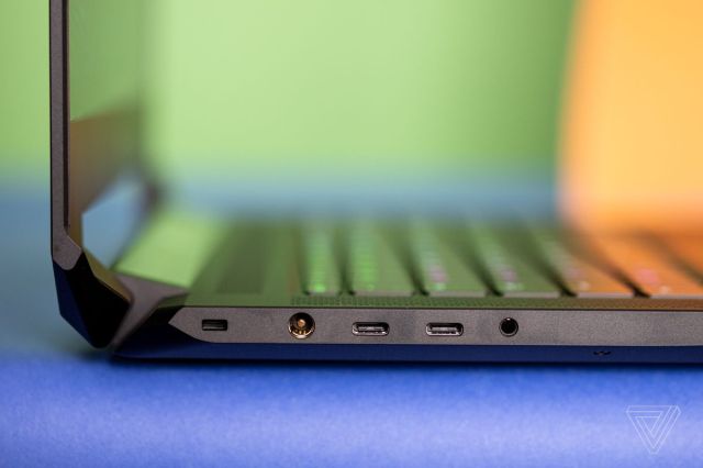 Corsair Voyager A1600