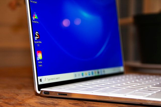 The left back corner of the Dell XPS 13.