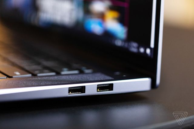 The ports on the right side of the Huawei MateBook 16.