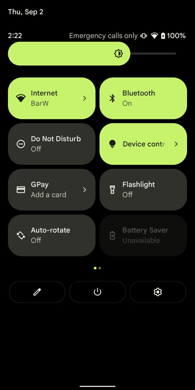 The theme color is reflected in a number of places, including the Quick Tiles.