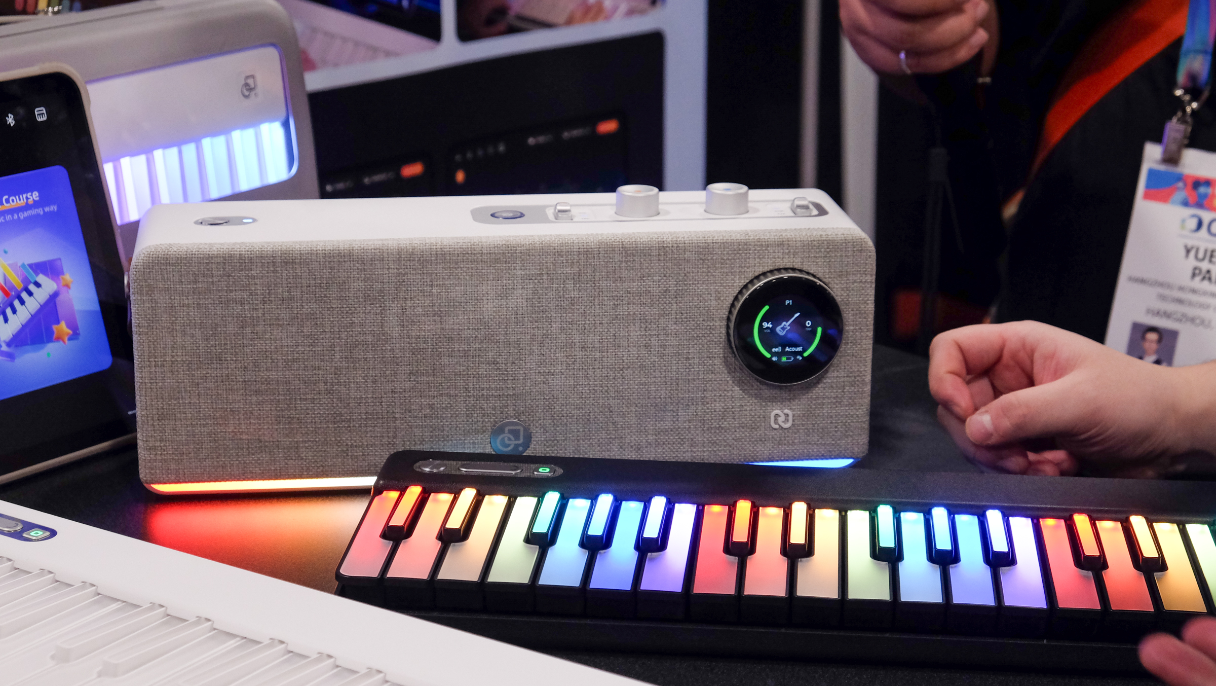 PartyStudio is a speaker with 128 different instrument sounds that works with any MIDI keyboard.