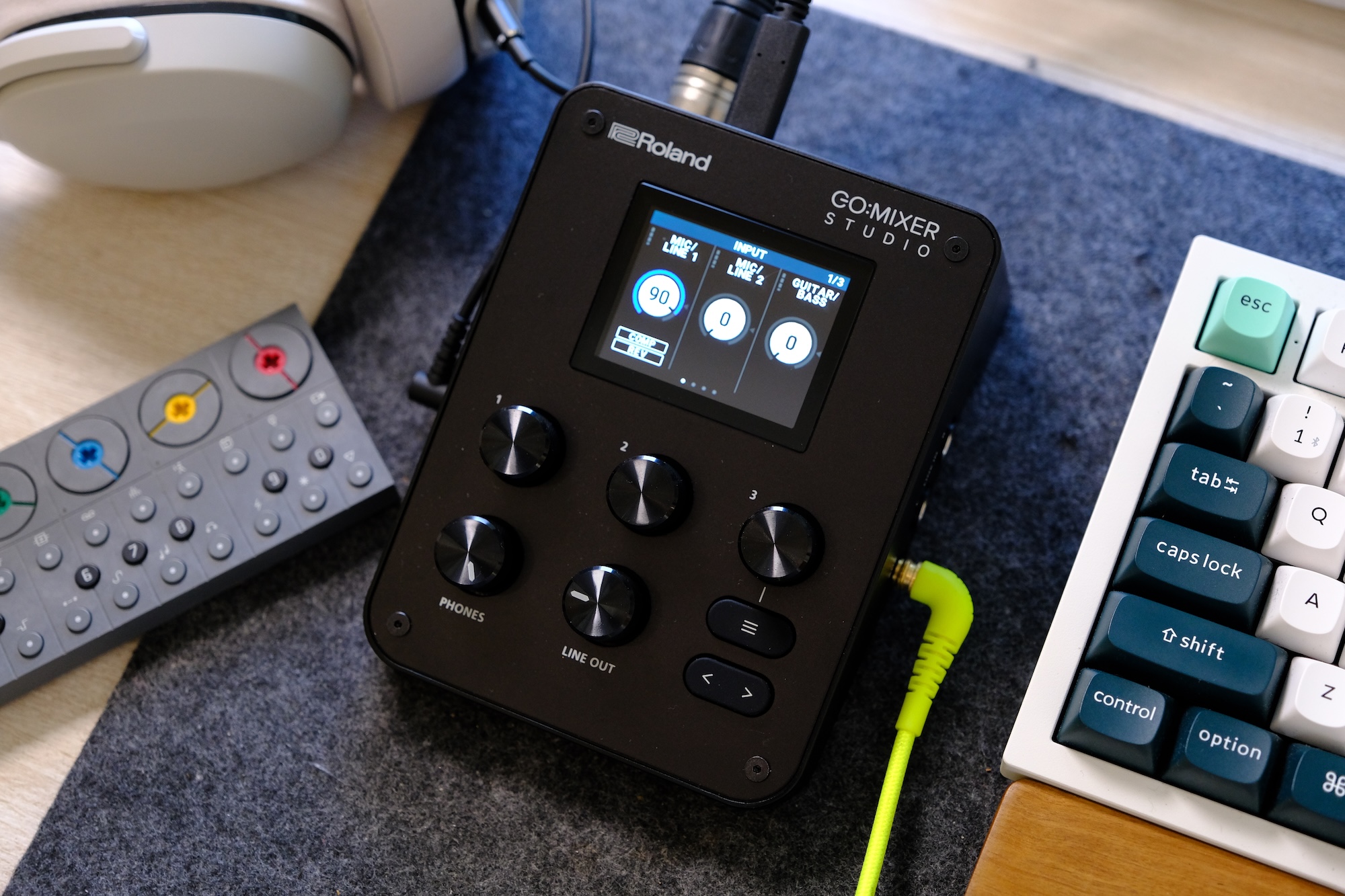 Roland 's Go:Mixer Studio has a display for the first time in the series