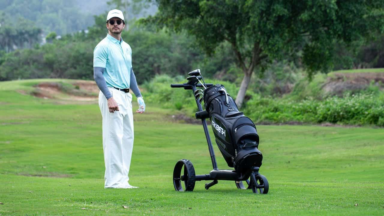 Robera Neo — Next-Gen Smart Golf Cart with AI Vision & GPS Navigation - YouTube