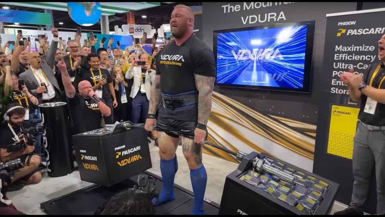 Hafþór Júlíus Björnsson Record-Breaking Data Lift - VDURA @ SC24 - YouTube