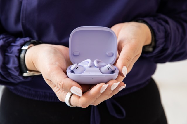 Okay, but the case is still chonky even if it’s 33 percent smaller.