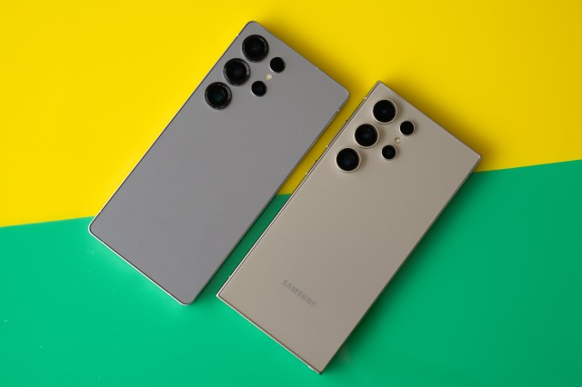 Samsung Galaxy S25 Ultra next to S24 Ultra showing different shapes.