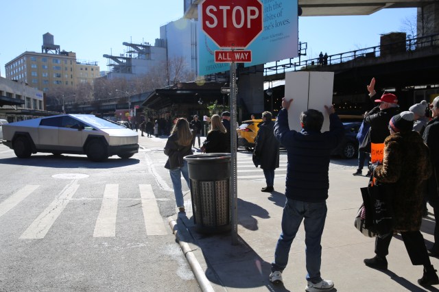 A stray Cybertruck prompted a particularly insulting chant.