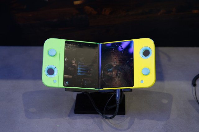 Samsung handheld gaming display concept
