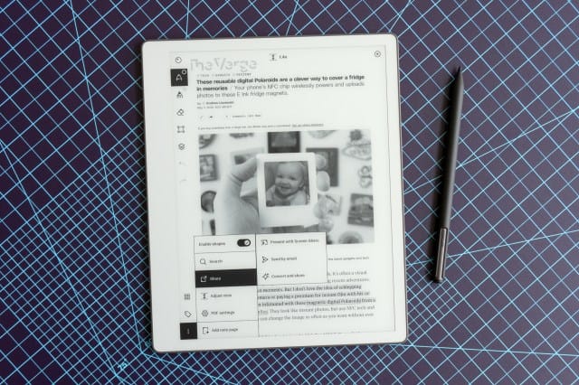 A website converted to a PDF shown on the Remarkable Paper Pure’s screen.