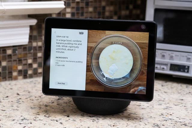 Amazon’s Echo Show devices have long had similar recipe features, but powered by partner publishers.