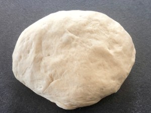 Bułeczki z serem i parówką - BFBCDC10 0525 4605 9773 C4BDC646DFB2