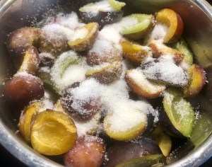 Kruche ciasto ze śliwkami i pianką - 8E0AAAD8 D5E5 45BA B5F8 AA20FF6330E6