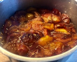 Kruche ciasto ze śliwkami i pianką - C890B4AA 09E0 450F 9D57 051319B369EE