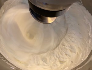 Ciasto czekoladowe z profiterolkami - D2E5100E F252 457F 856D 78CB4E4B971D