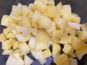 Sałatka śledziowo-warzywna z pysznym sosem - 555D22D6 6120 4150 B1BF 4492F44C83D4